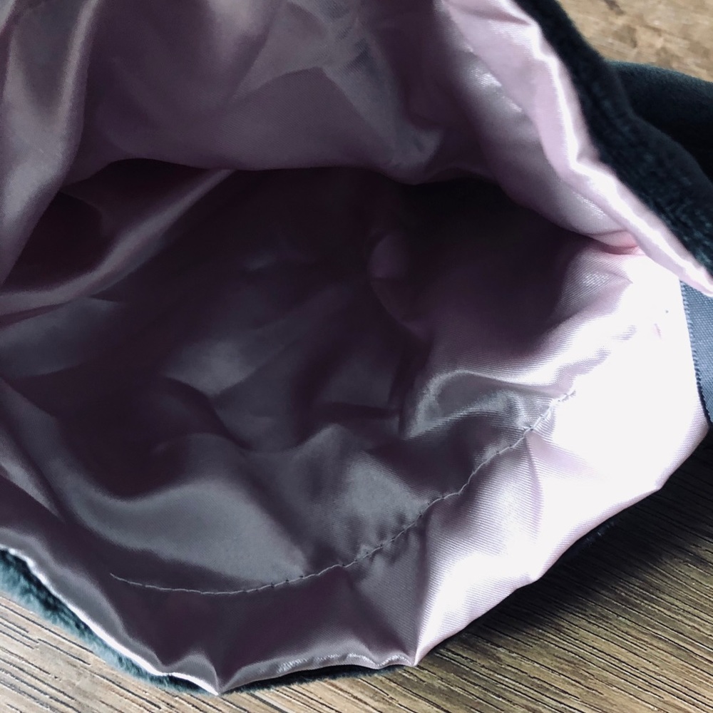 KUROMI-NWOT Soft Dark Gray Drawstring Pouch - Picture 11 of 12